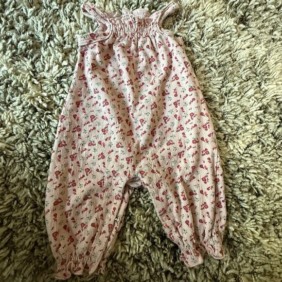Rene Rofe Baby Smocked Cotton Romper Purple Ditsy Floral Newborn Girl 0-3 Months - Picture 1 of 10